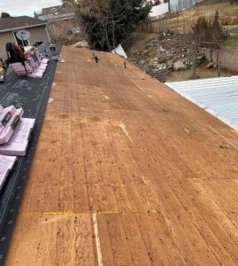 Rooftek team performing roof replacement in Millcreek, Utah